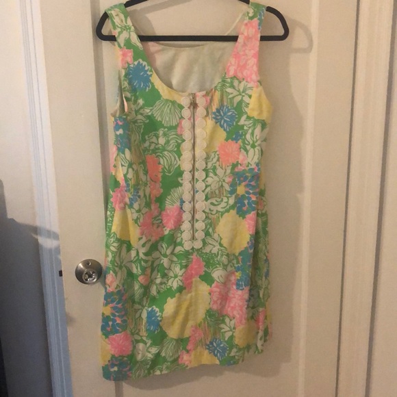 Lily Pulitzer shift dress - Picture 2 of 3